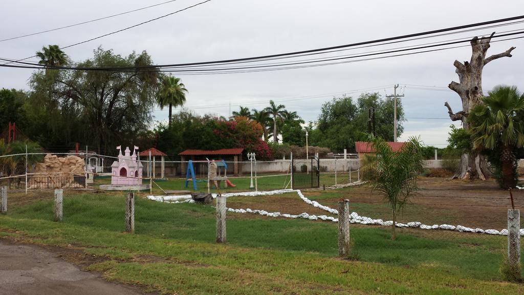 Hotel El Rancho นาโวฮัว ภายนอก รูปภาพ