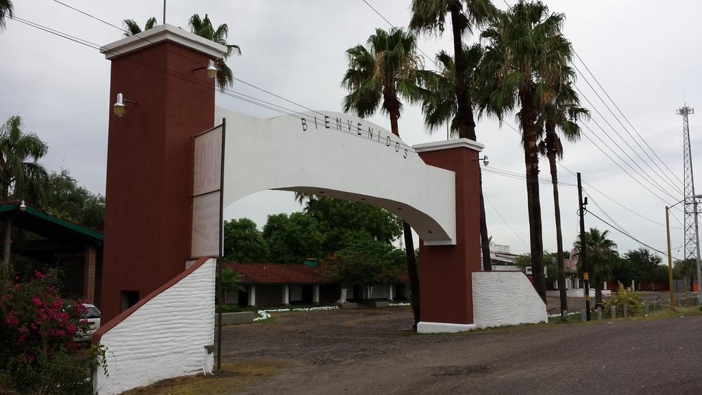 Hotel El Rancho นาโวฮัว ภายนอก รูปภาพ