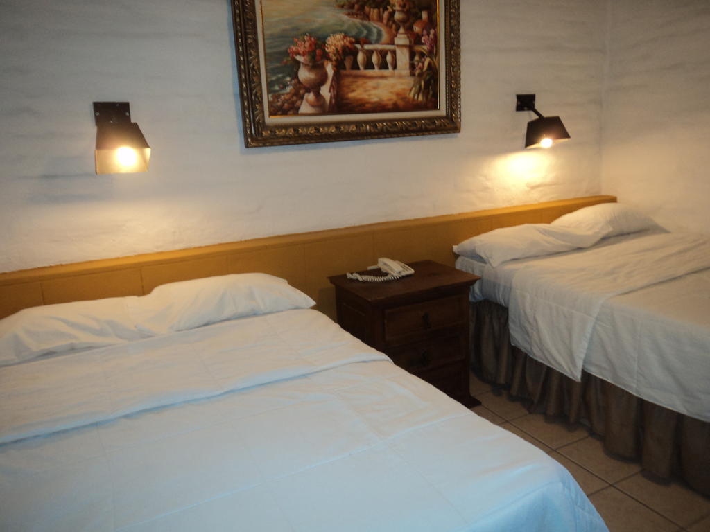 Hotel El Rancho นาโวฮัว ภายนอก รูปภาพ