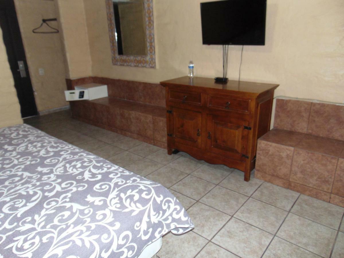 Hotel El Rancho นาโวฮัว ภายนอก รูปภาพ